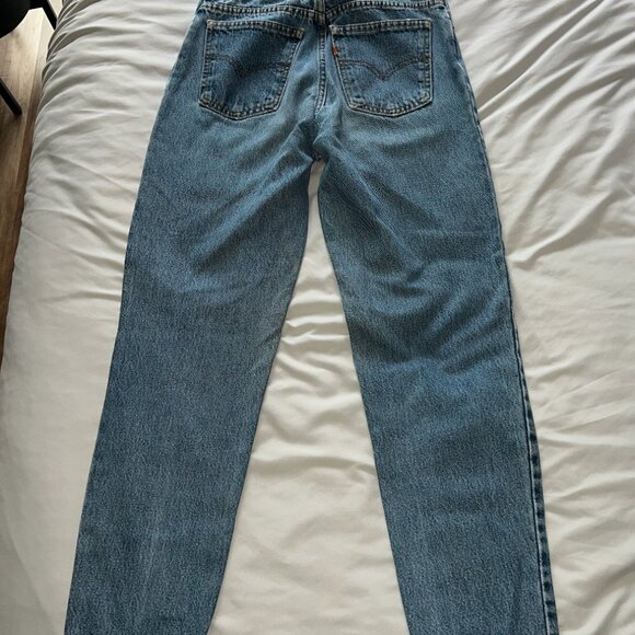 Levi's Relaxed Fit Tapered Leg Jeans - Picture 2 of 5
